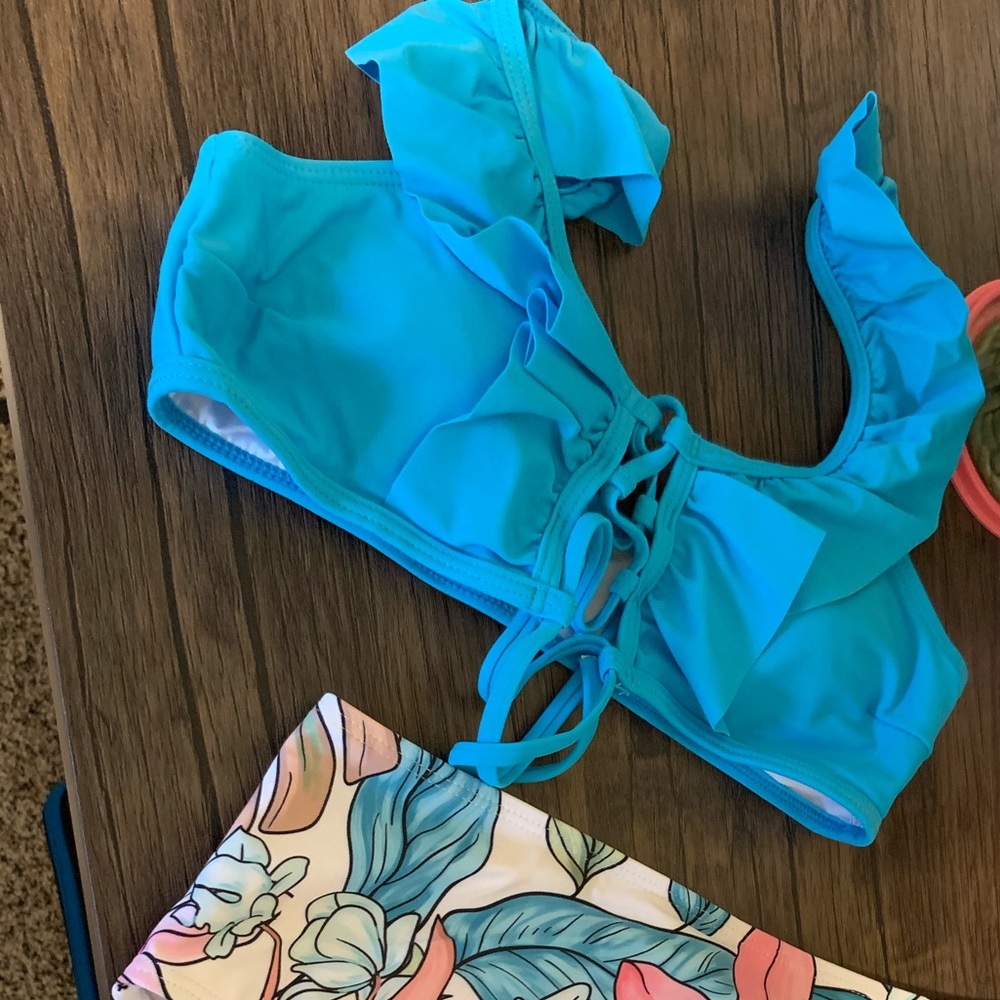 Small Woman size Bathing Suit!